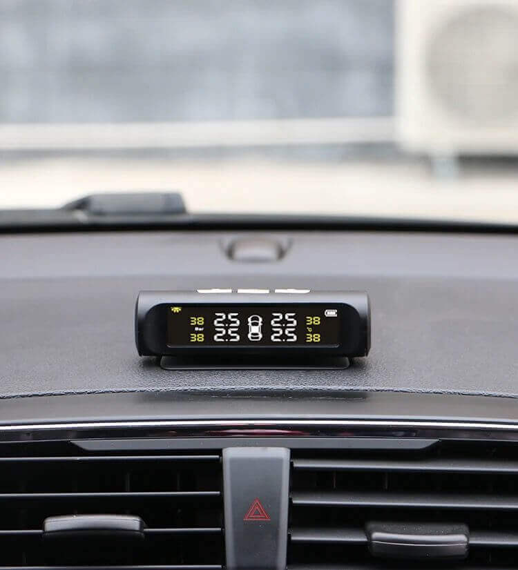 Senzori externi pentru monitorizare aer din anvelope