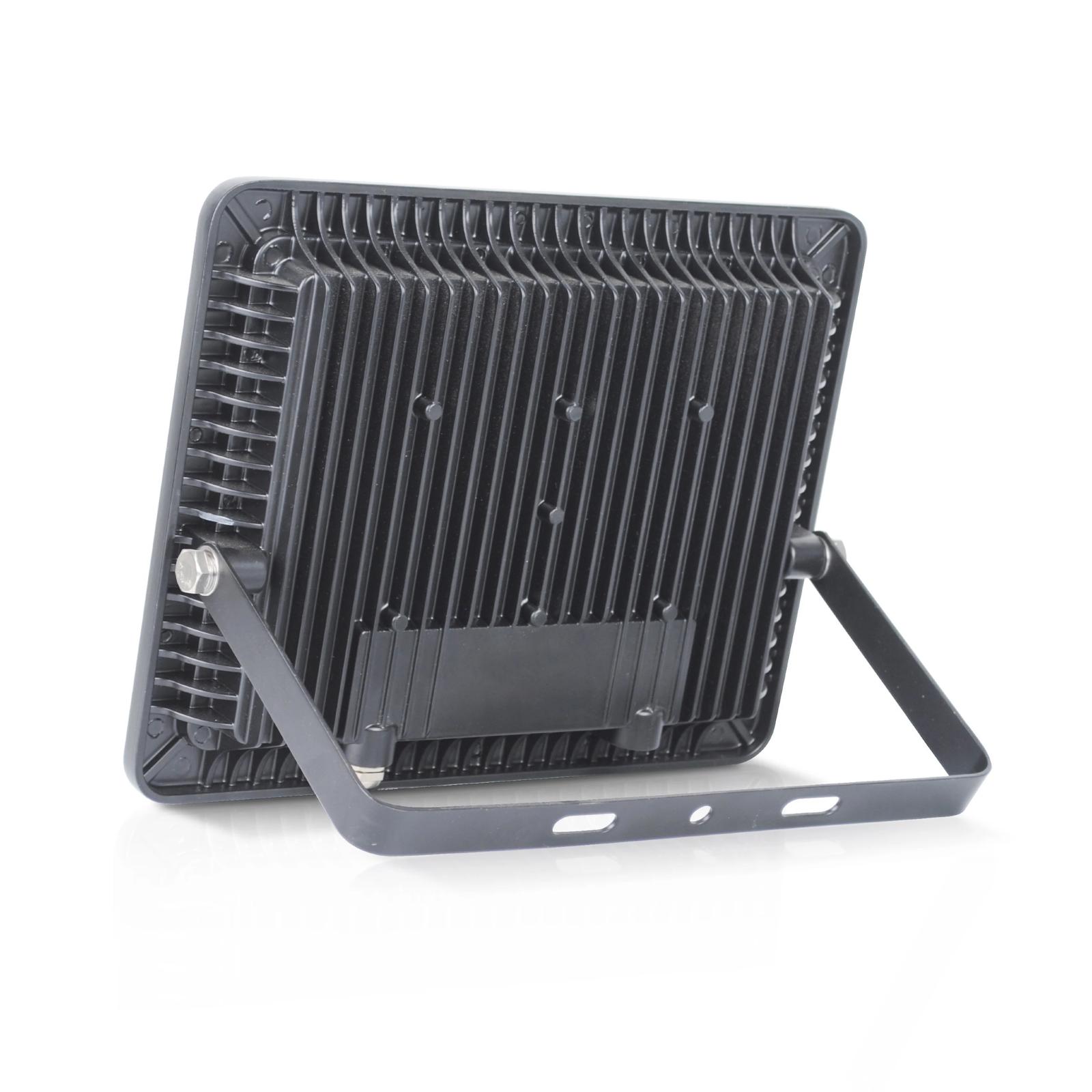 Proiector LED RGB 200W cu telecomandă IR și protecție IP66