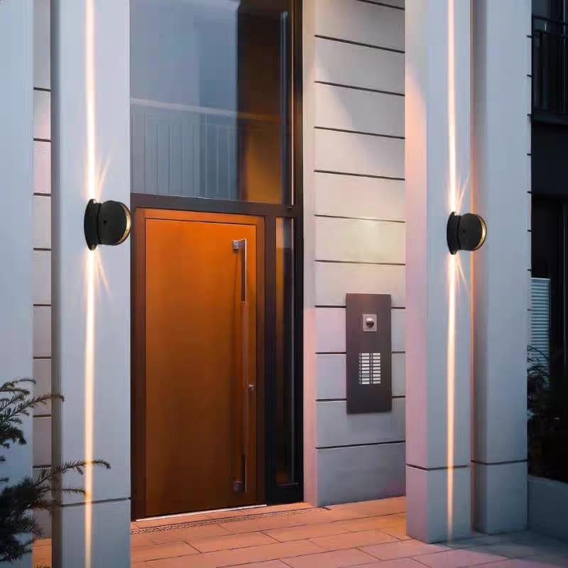 Aplica LED pentru iluminat exterior și interior