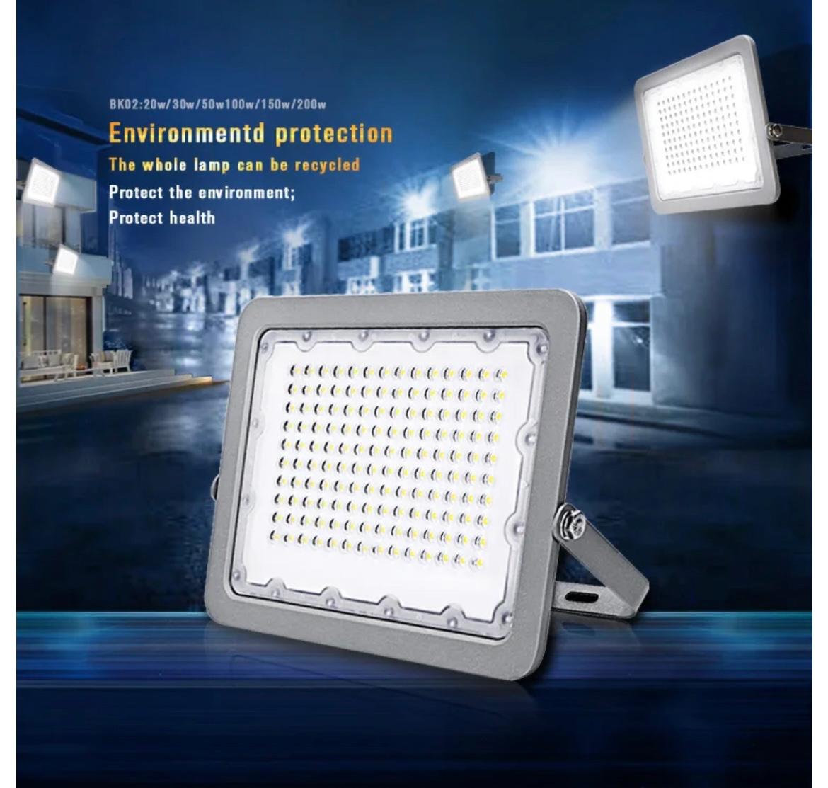 Lampă LED Alb Rece 6500K cu Performanță Ridicată