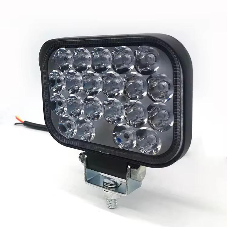 Proiector LED puternic 63W-199W pentru autoturisme și camioane
