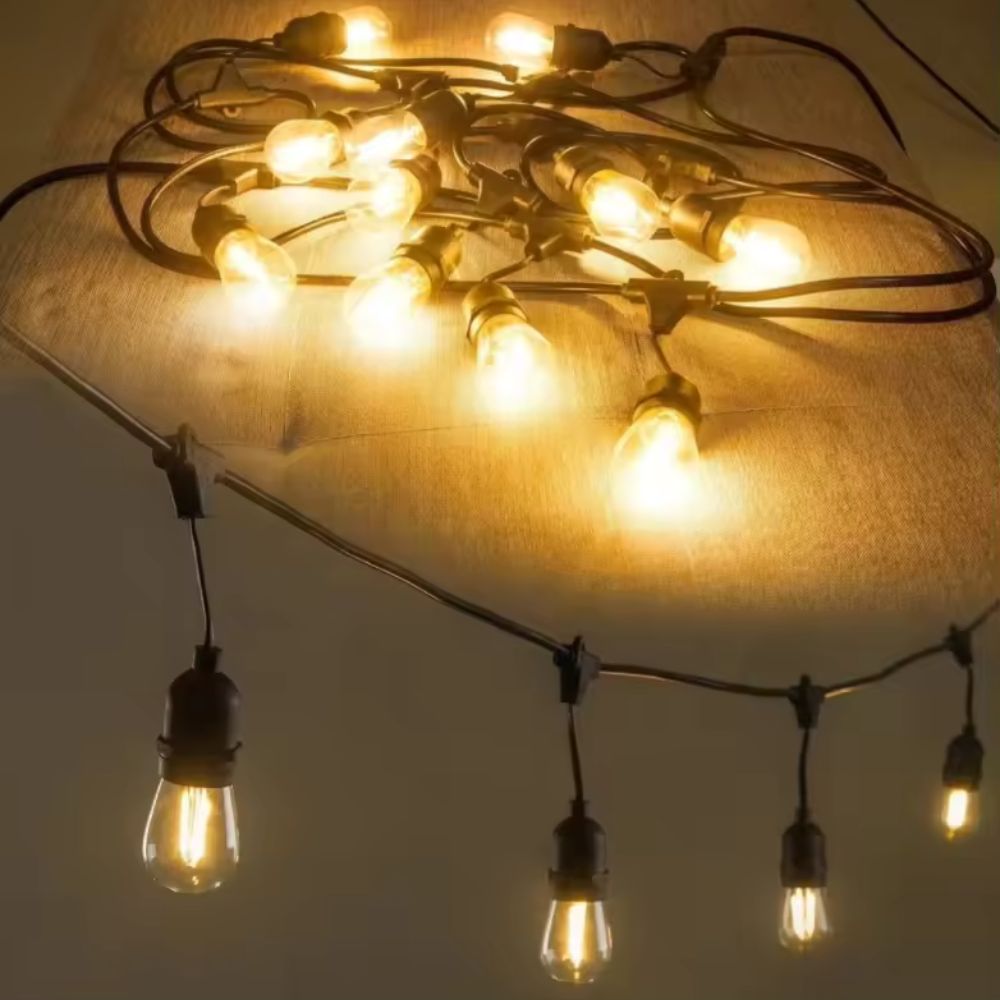 instalație luminoasă solară LED IP64 pentru grădină și terasă