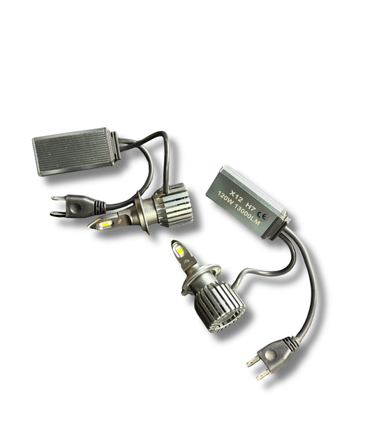 Set 2 becuri LED auto CANBUS 120W 13000LM H1 H4 H7 H11 6000K alb rece cu ventilator și răcire cu cupru