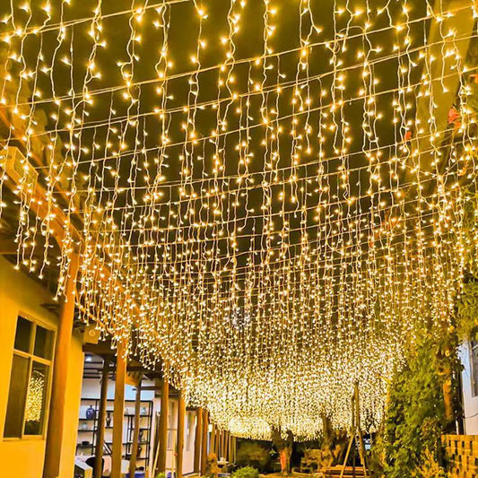 Ghirlandă luminoasă 4 metri cu 50 LED alb cald rezistentă la apă